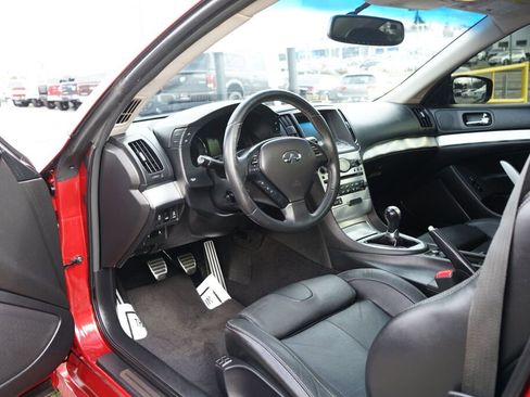 Used 2014 INFINITI Q60 Sport image 11
