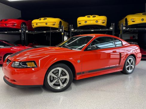 Used 2004 Ford Mustang Mach 1 RWD image 2