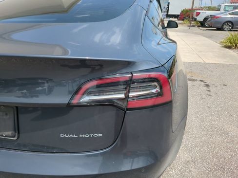 Used 2022 Tesla Model 3 Long Range AWD/4WD image 11