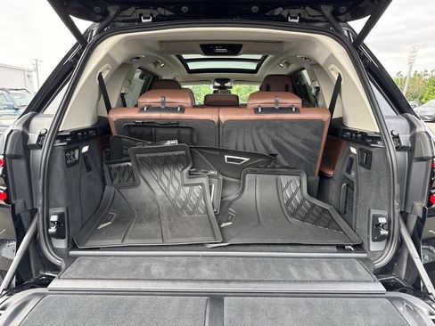 Used 2023 BMW X7 xDrive40i w/ Executive Package AWD/4WD image 12