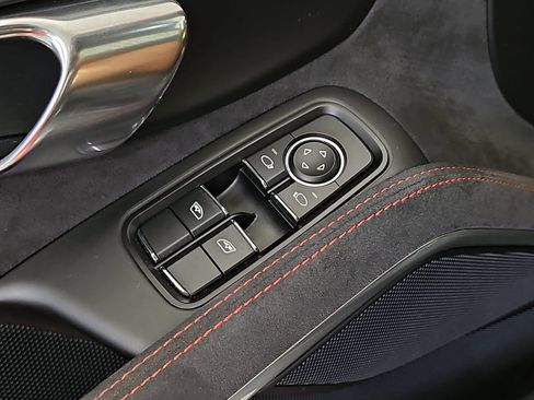 Used 2018 Porsche 911 GT3 RWD image 25