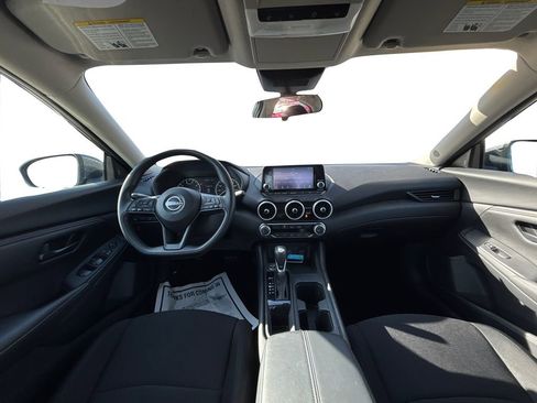 Used 2025 Nissan Sentra S FWD image 15