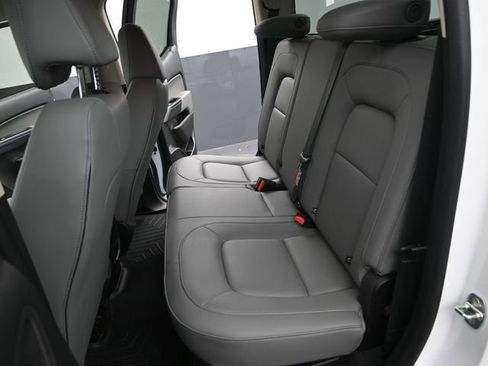 Used 2022 Chevrolet Colorado W/T image 12