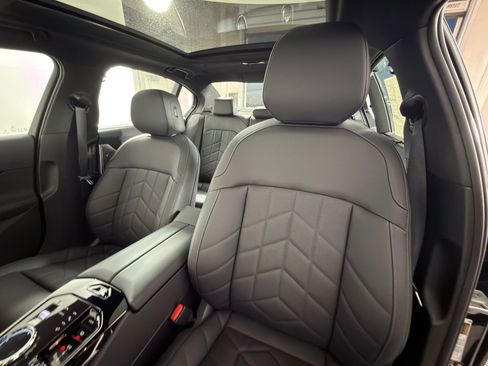 New 2026 BMW 540i xDrive w/ Executive Package image 20
