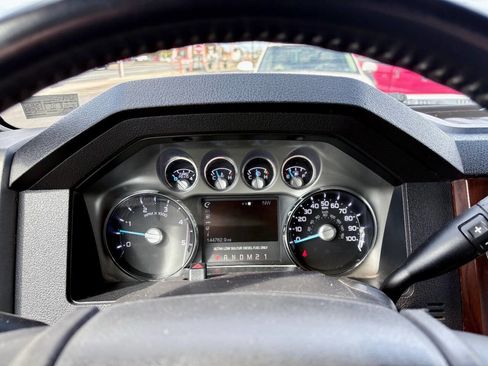 Used 2011 Ford F250 Lariat w/ Chrome Pkg image 18