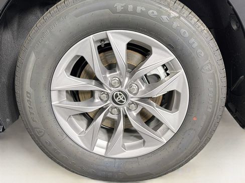 New 2026 Toyota Sienna XLE FWD image 31