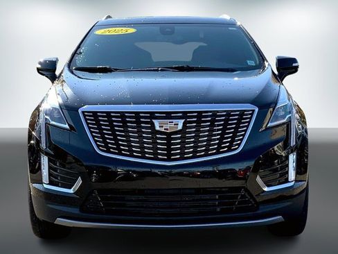Used 2025 Cadillac XT5 Premium Luxury image 2