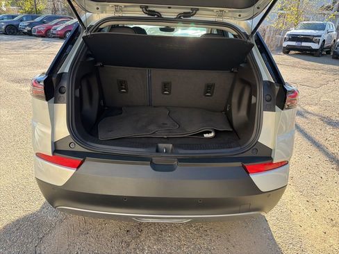 Used 2022 Chevrolet Bolt EUV Premier w/ Sun & Sound Package FWD image 5