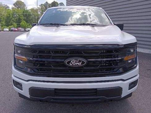 New 2026 Ford F150 XLT w/ XLT Black Appearance Package AWD/4WD image 8