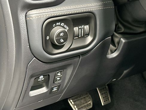 Used 2025 RAM 1500 Tungsten w/ Off Road Group image 9