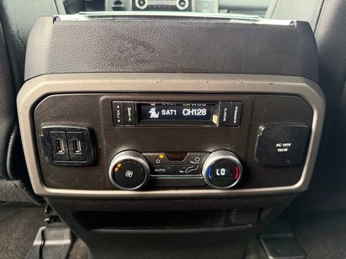 Used 2018 Ford Expedition XLT w/ Equipment Group 202A RWD image 23