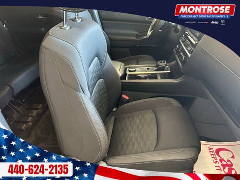 Used 2022 Nissan Pathfinder S image 29