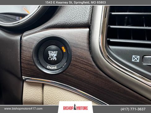 Used 2015 Jeep Grand Cherokee Overland image 42