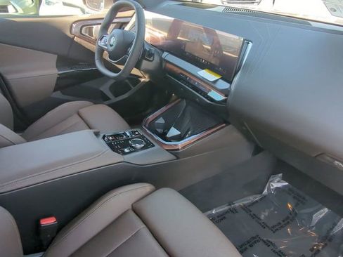 Used 2026 BMW X3 xDrive30 w/ Premium Package image 11