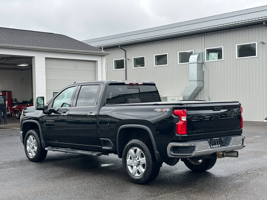 Used 2020 Chevrolet Silverado 2500 LTZ w/ LTZ Premium Package AWD/4WD image 14