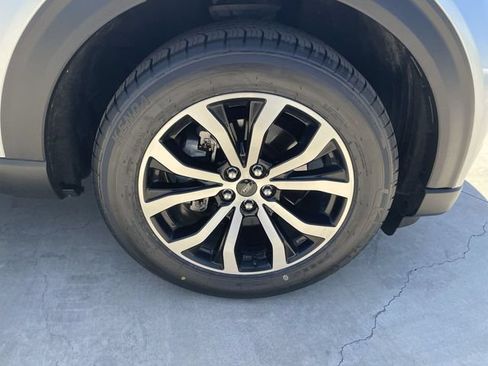 Used 2023 Ford Explorer ST-Line w/ Class IV Trailer Tow Package AWD/4WD image 34