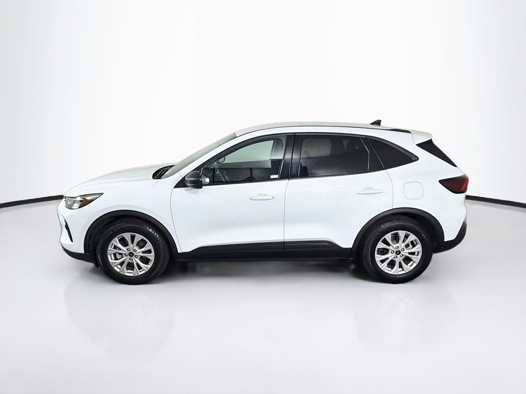 Used 2025 Ford Escape Active FWD image 4