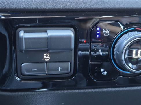 Certified 2025 Chevrolet Silverado 1500 High Country w/ High Country Premium Package image 30