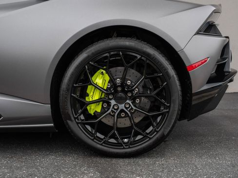Used 2020 Lamborghini Huracan EVO AWD/4WD image 36