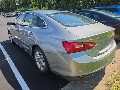 Used 2024 Chevrolet Malibu LS FWD image 4