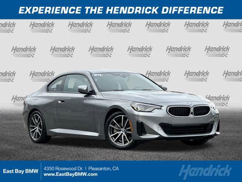 Used 2025 BMW 230i Coupe w/ Premium Package image 1