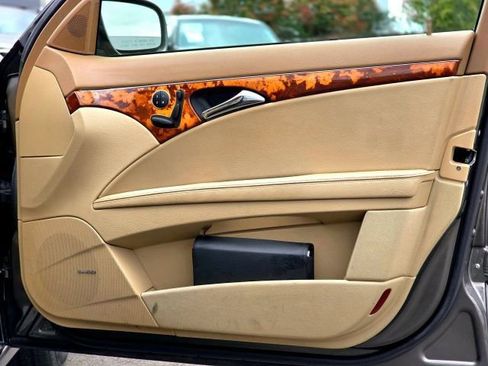 Used 2009 Mercedes-Benz E 350 4MATIC Wagon image 29