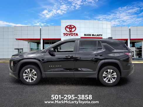 Used 2025 Chevrolet Equinox LT FWD image 2