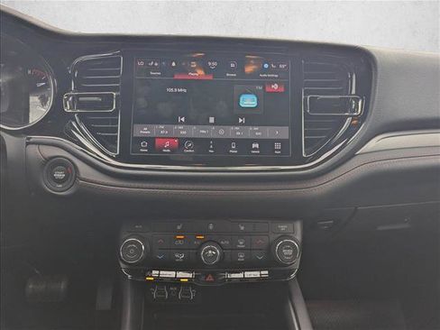 Used 2025 Dodge Durango GT AWD/4WD image 9