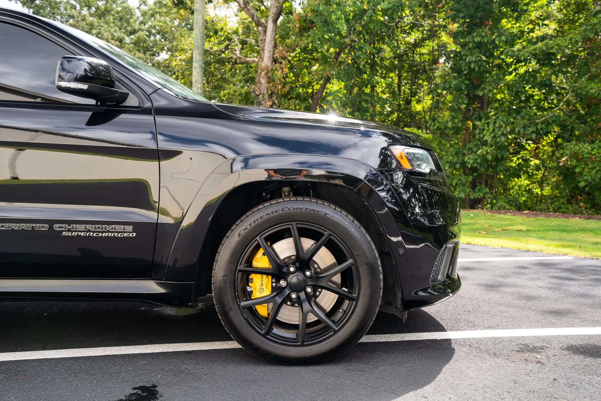 Used 2018 Jeep Grand Cherokee Trackhawk AWD/4WD image 12