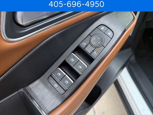 Used 2024 Nissan Rogue Platinum FWD image 14
