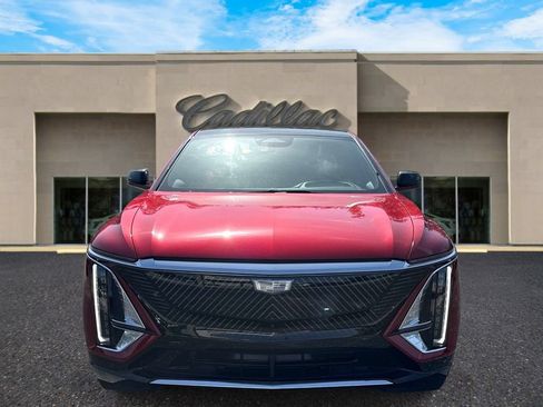 New 2026 Cadillac Lyriq Signature Luxury w/ Nappa Leather Package AWD/4WD image 8