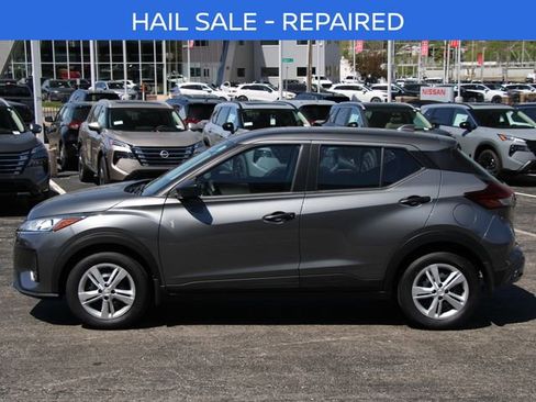 Certified 2025 Nissan Kicks Play S FWD image 2