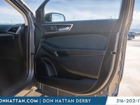 Used 2022 Ford Edge SEL w/ Sport Appearance Package image 21