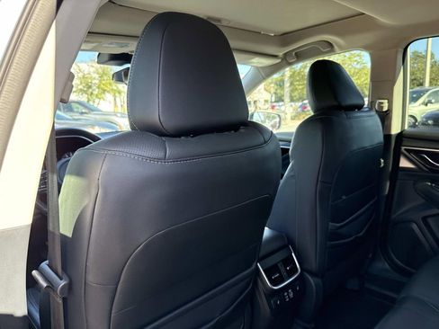 Used 2023 Subaru Outback Touring image 14