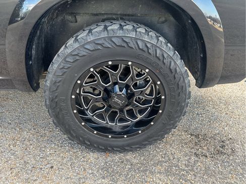 Used 2018 RAM 1500 Laramie image 17