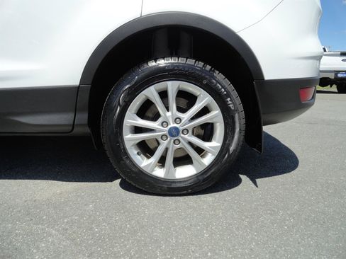 Used 2019 Ford Escape SE AWD/4WD image 9