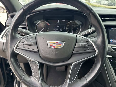 Certified 2023 Cadillac XT5 Luxury image 59