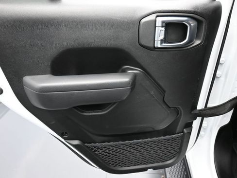 Certified 2022 Jeep Wrangler Unlimited Sport image 12