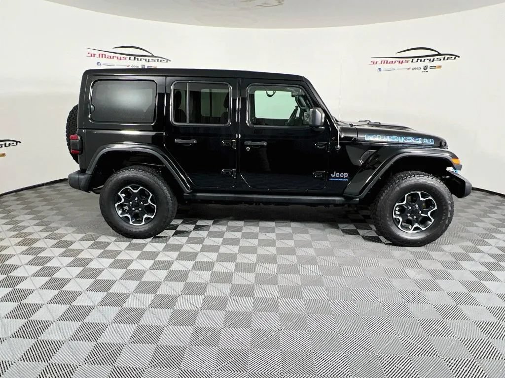 Used 2023 Jeep Wrangler Unlimited Rubicon 4xe w/ Cold Weather Group AWD/4WD image 9