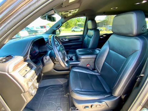 Used 2021 Chevrolet Suburban Z71 AWD/4WD image 18