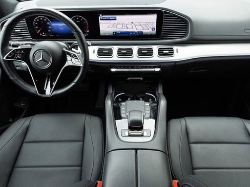 Certified 2025 Mercedes-Benz GLS 450 4MATIC image 23