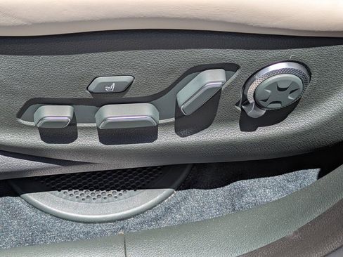 New 2025 Genesis GV80 3.5T e-SC image 22