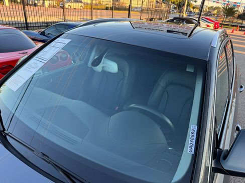 Used 2016 Audi Q5 2.0T Premium Plus w/ Technology Package image 12