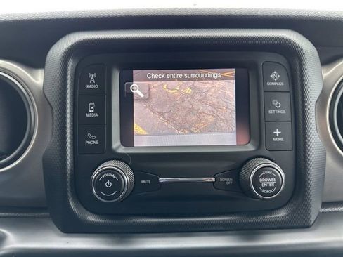 Certified 2020 Jeep Gladiator Sport w/ Quick Order Package 24S image 39