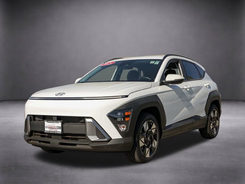 Used 2025 Hyundai Kona SEL FWD image 9