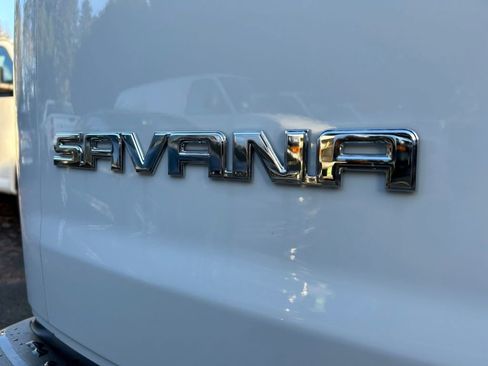New 2025 GMC Savana 2500 w/ Driver Convenience Package RWD image 30