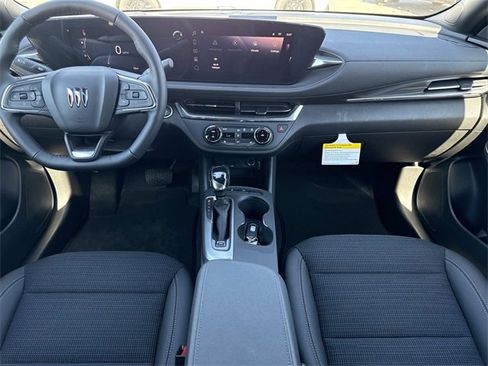 New 2026 Buick Envista Preferred image 18