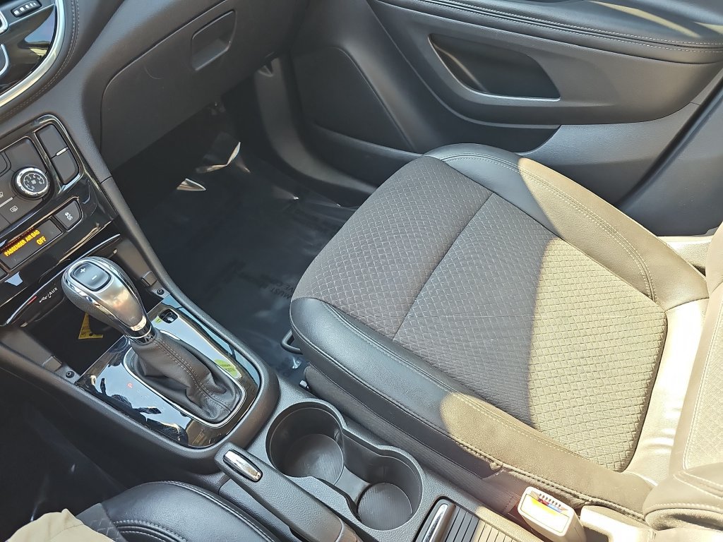 Used 2019 Buick Encore Preferred w/ LPO, Active Package FWD image 26