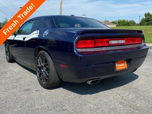 Used 2013 Dodge Challenger R/T RWD image 9