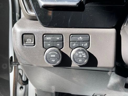 Used 2023 Chevrolet Silverado 1500 LT Trail Boss w/ Protection Package image 26